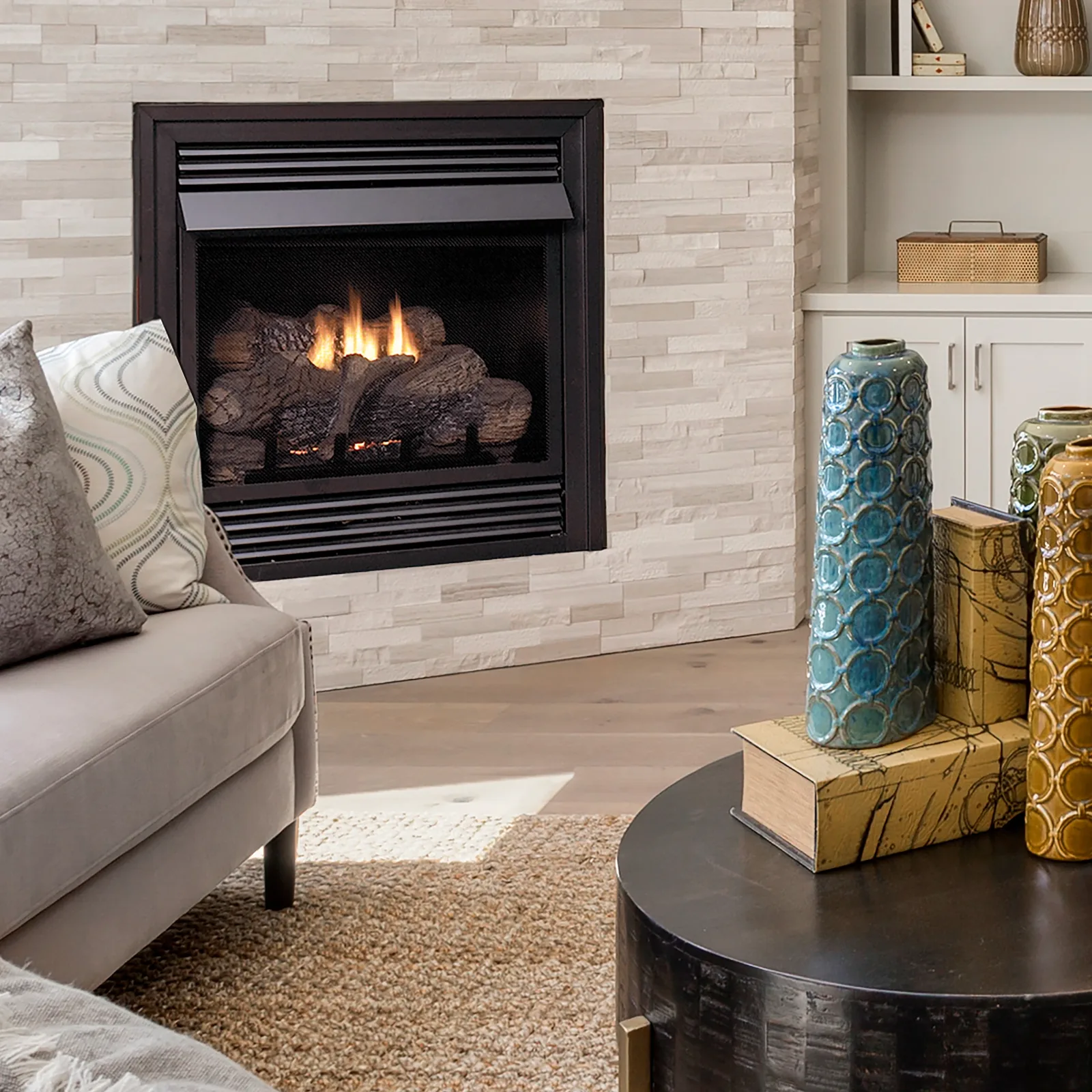 White Mountain Hearth (Empire) Breckenridge Deluxe — Breckenridge Deluxe installed fireplace