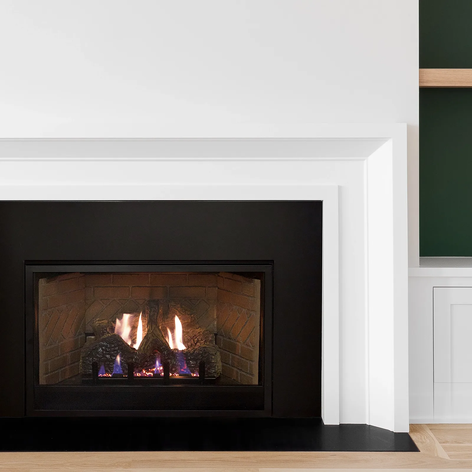 White Mountain Hearth (Empire) Innsbrook Vent-Free Insert — Innsbrook vent-free insert with 6 × 7 surround