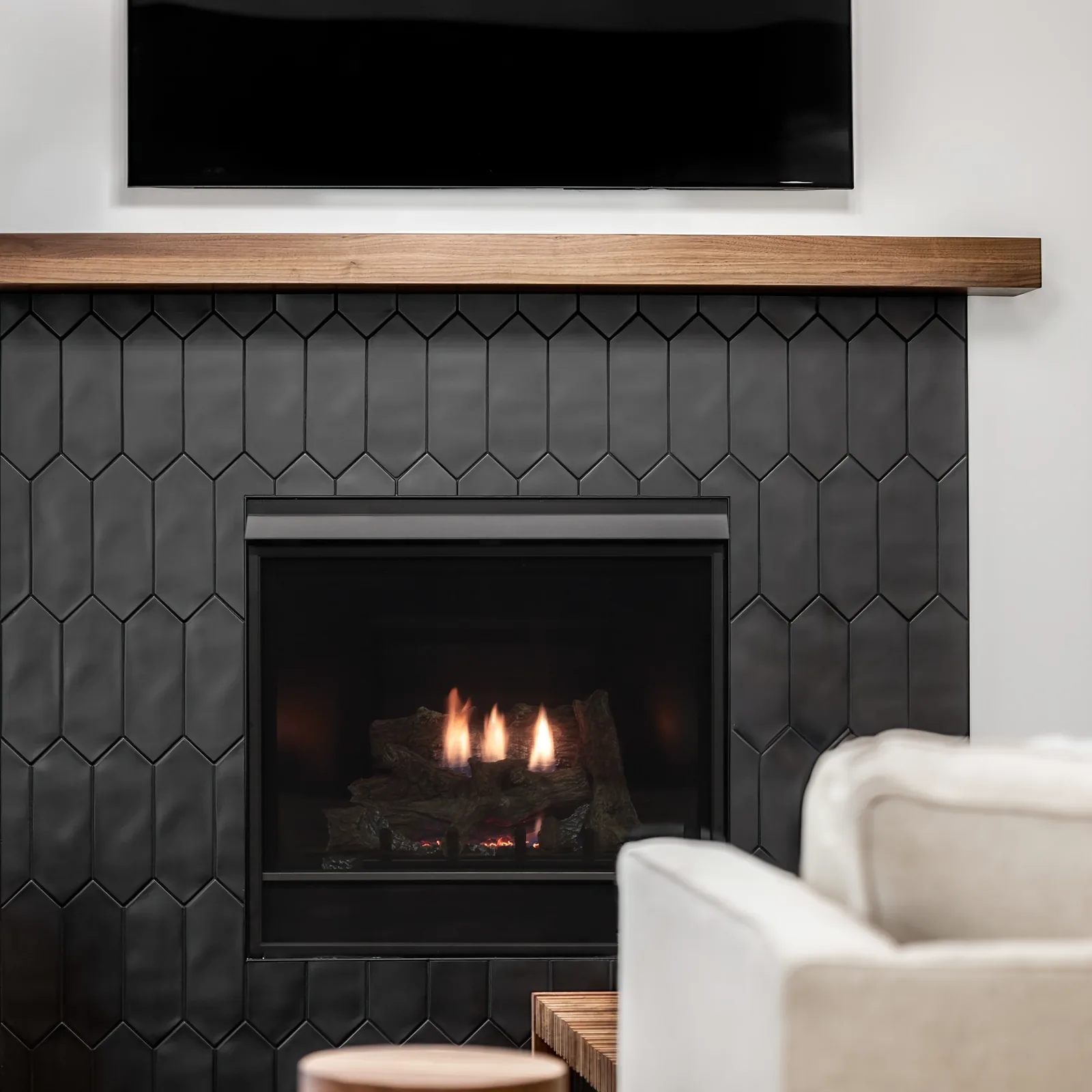 White Mountain Hearth (Empire) Tahoe Clean-Face Deluxe — Tahoe Clean-Face Deluxe installed fireplace