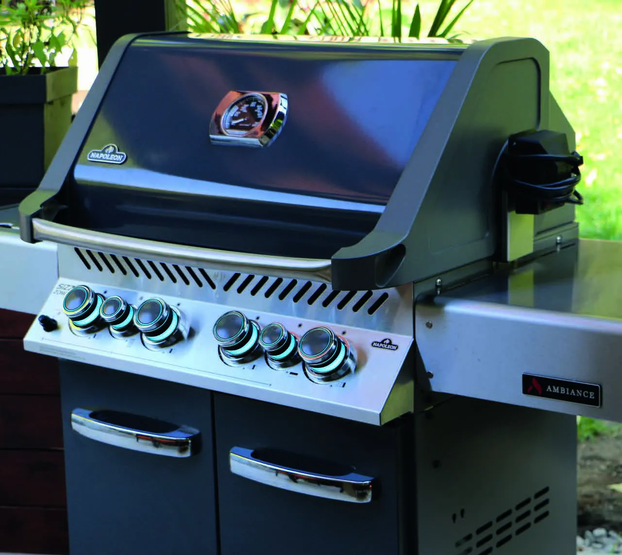 Ambiance® Ambiance® 425XT Gas Grill — official manufacturer image